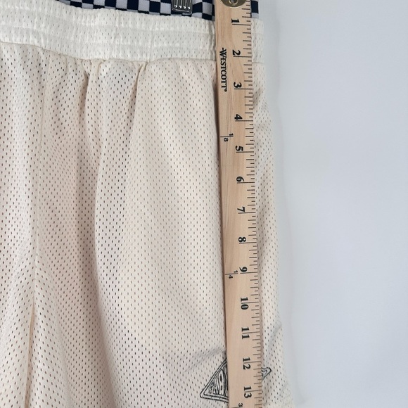 Fabletics Womens 2 pockets lined Three-Point Basketball Short M (checkered waist - Picture 12 of 14